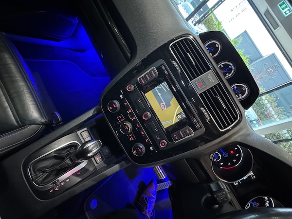 Used Volkswagen Scirocco for sale - 76270369: Photo 11