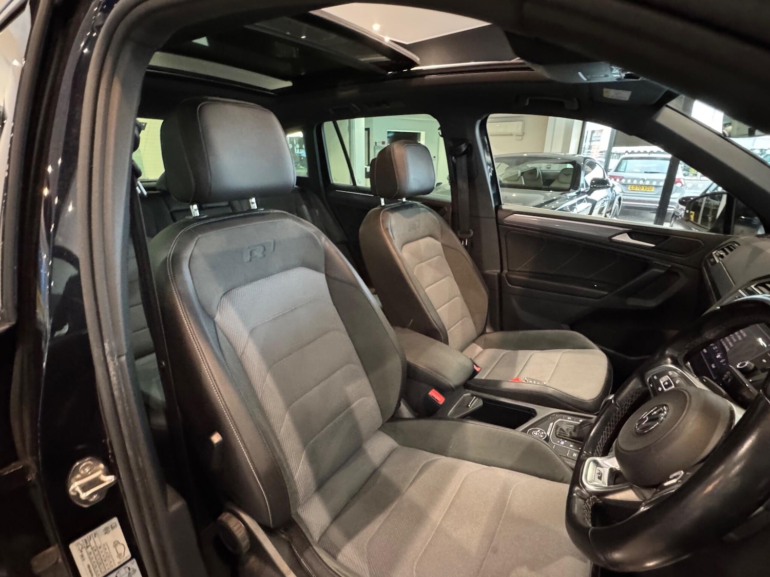 Used Volkswagen Tiguan 2020 for sale - 76645015: Photo 12