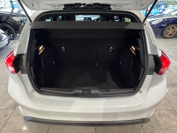 Used Ford Focus 2019 for sale - 76295404: Photo 10