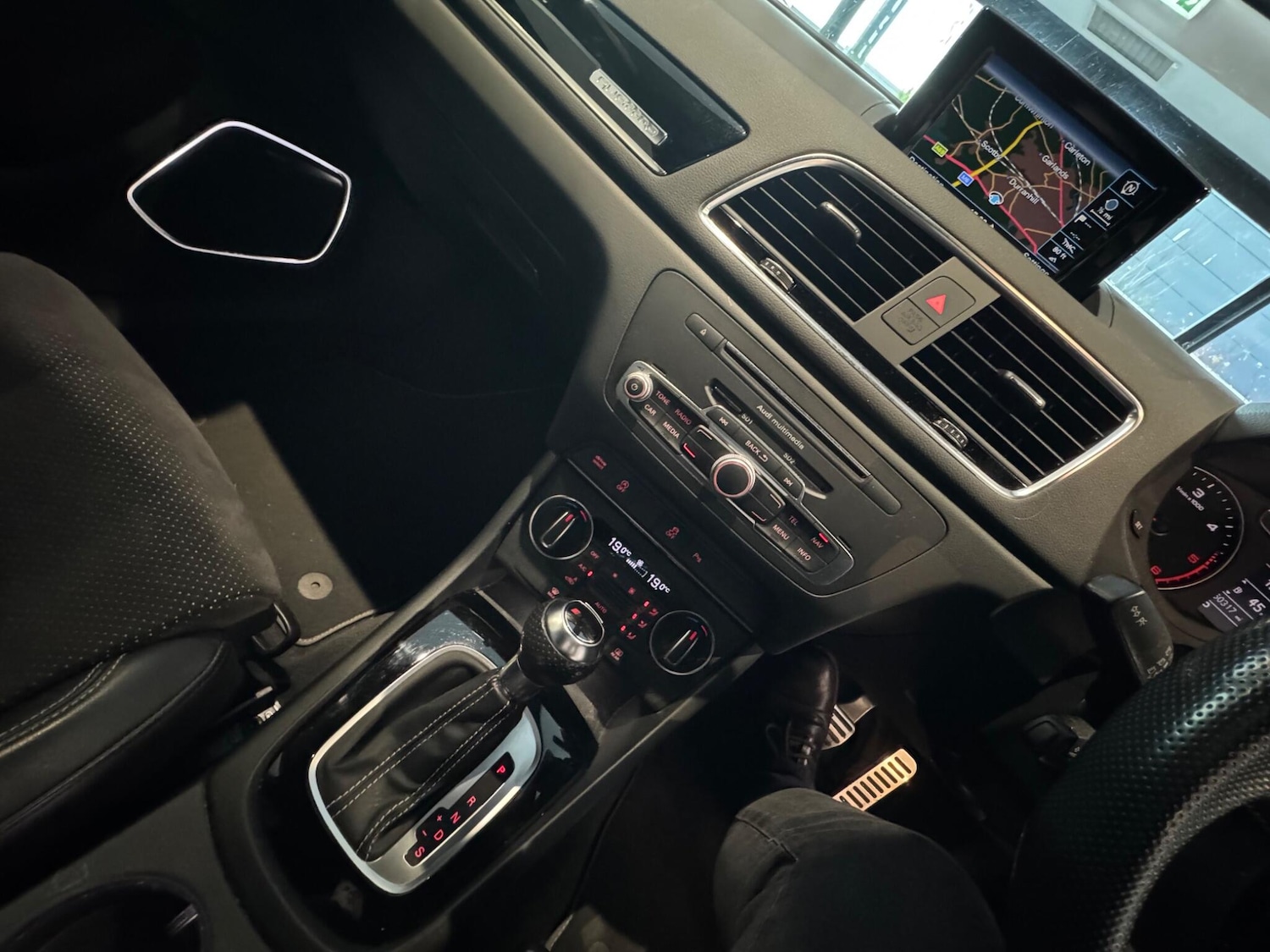 Used Audi Q3 2017 for sale - 76702344: Photo 12