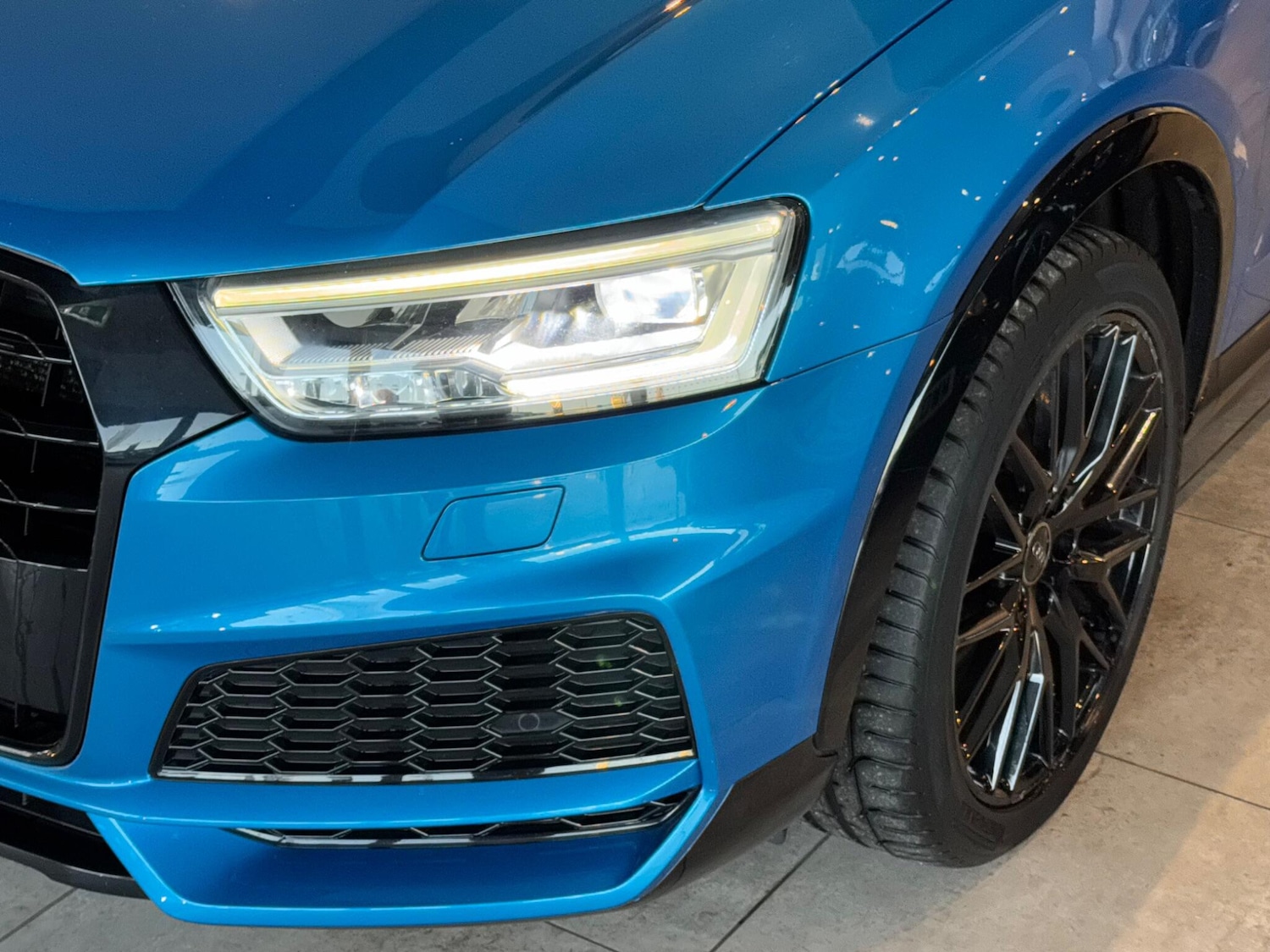 Used Audi Q3 2017 for sale - 76702344: Photo 4