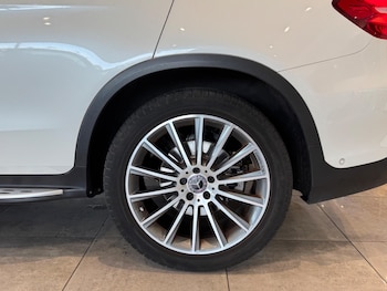 Used Mercedes-Benz GLC 2018 for sale - 76227673: Photo 4