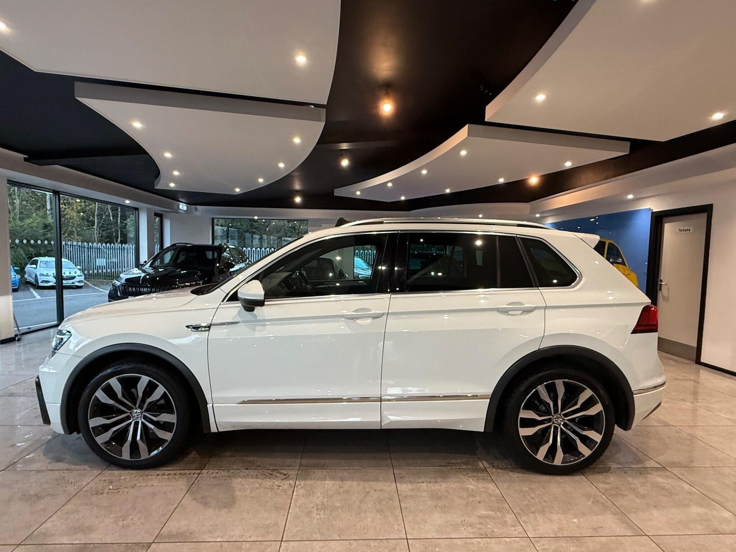 Used Volkswagen Tiguan 2019 for sale - 76522471: Photo 4