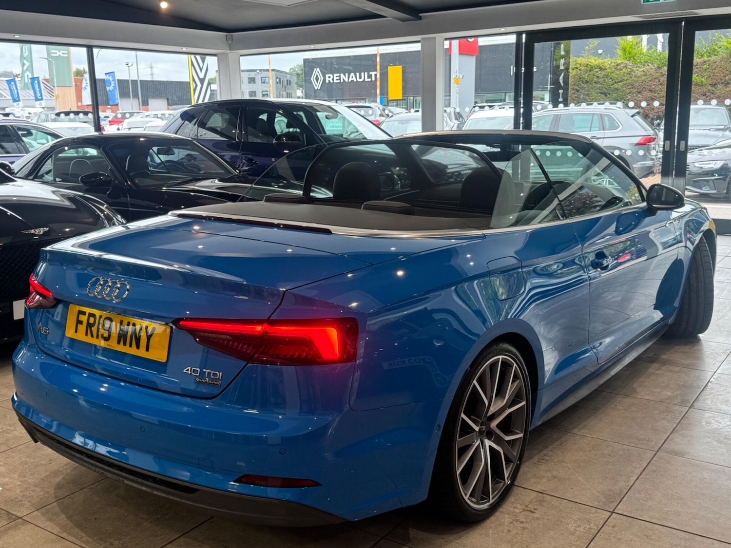 Used Audi A5 Cabriolet 2019 for sale - 76123116: Photo 3