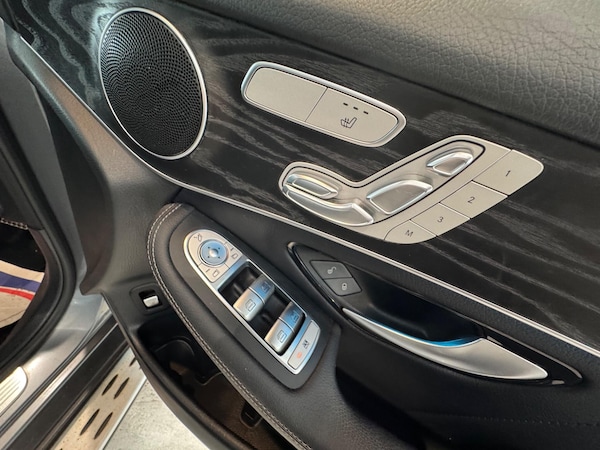 Used Mercedes-Benz GLC 2018 for sale - 75697077: Photo 20
