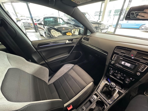 Used Volkswagen Golf for sale - 76260100: Photo 11