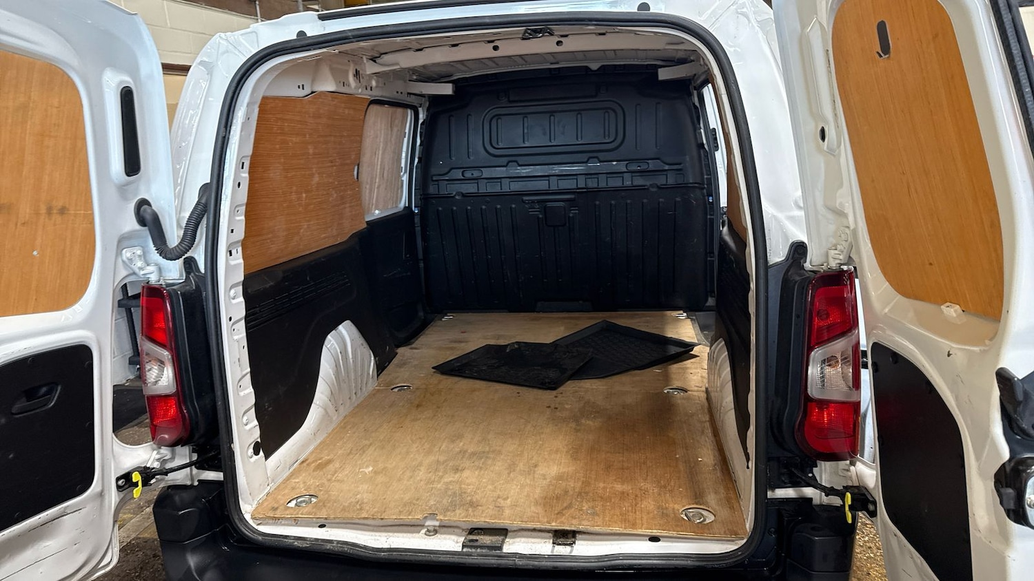 Used Vauxhall Combo 2021 for sale - 77256597: Photo 7