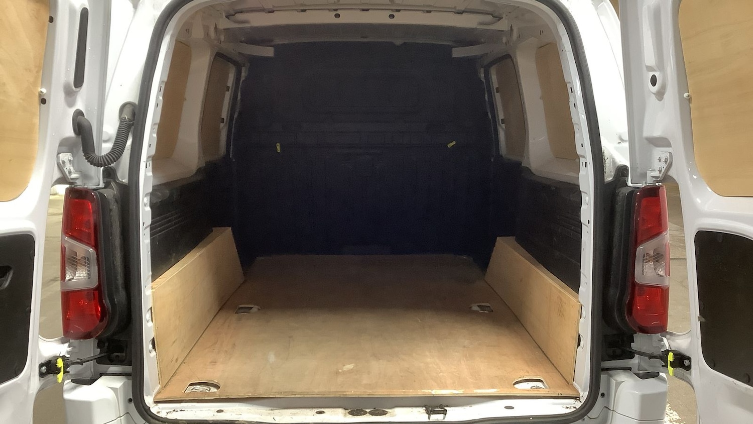 Used Citroen Berlingo 2024 for sale - 77183332: Photo 8