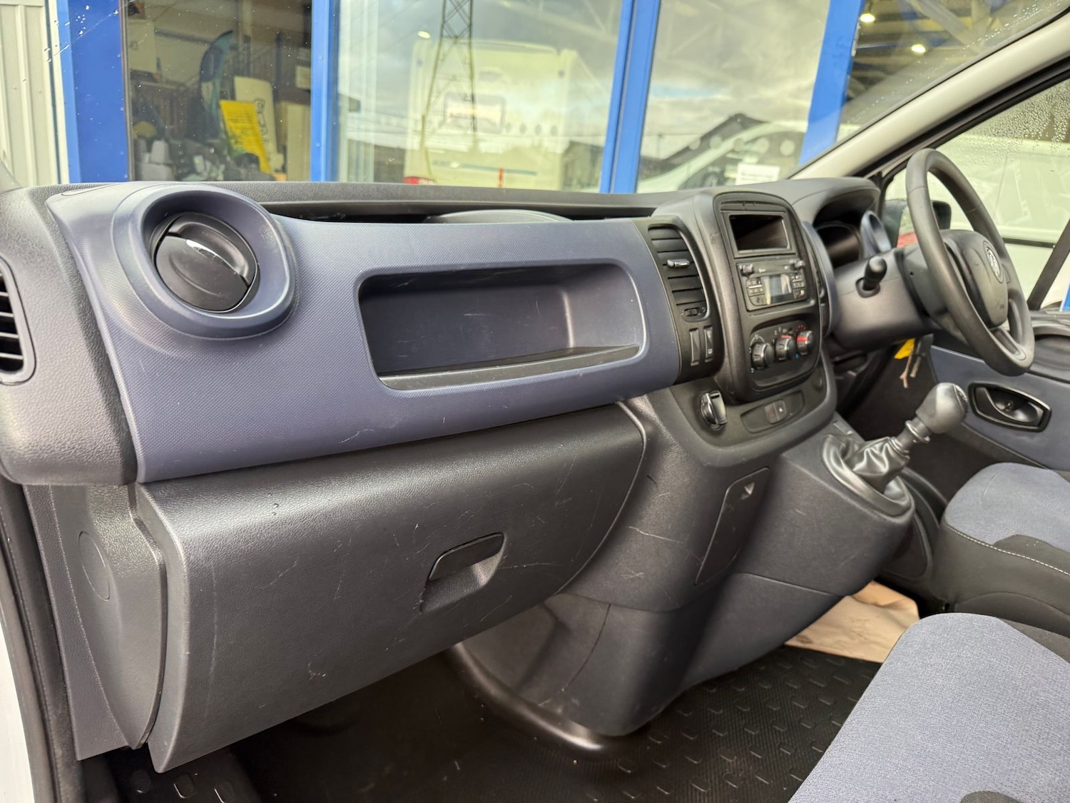 Used Vauxhall Vivaro 2018 for sale - 76915206: Photo 10