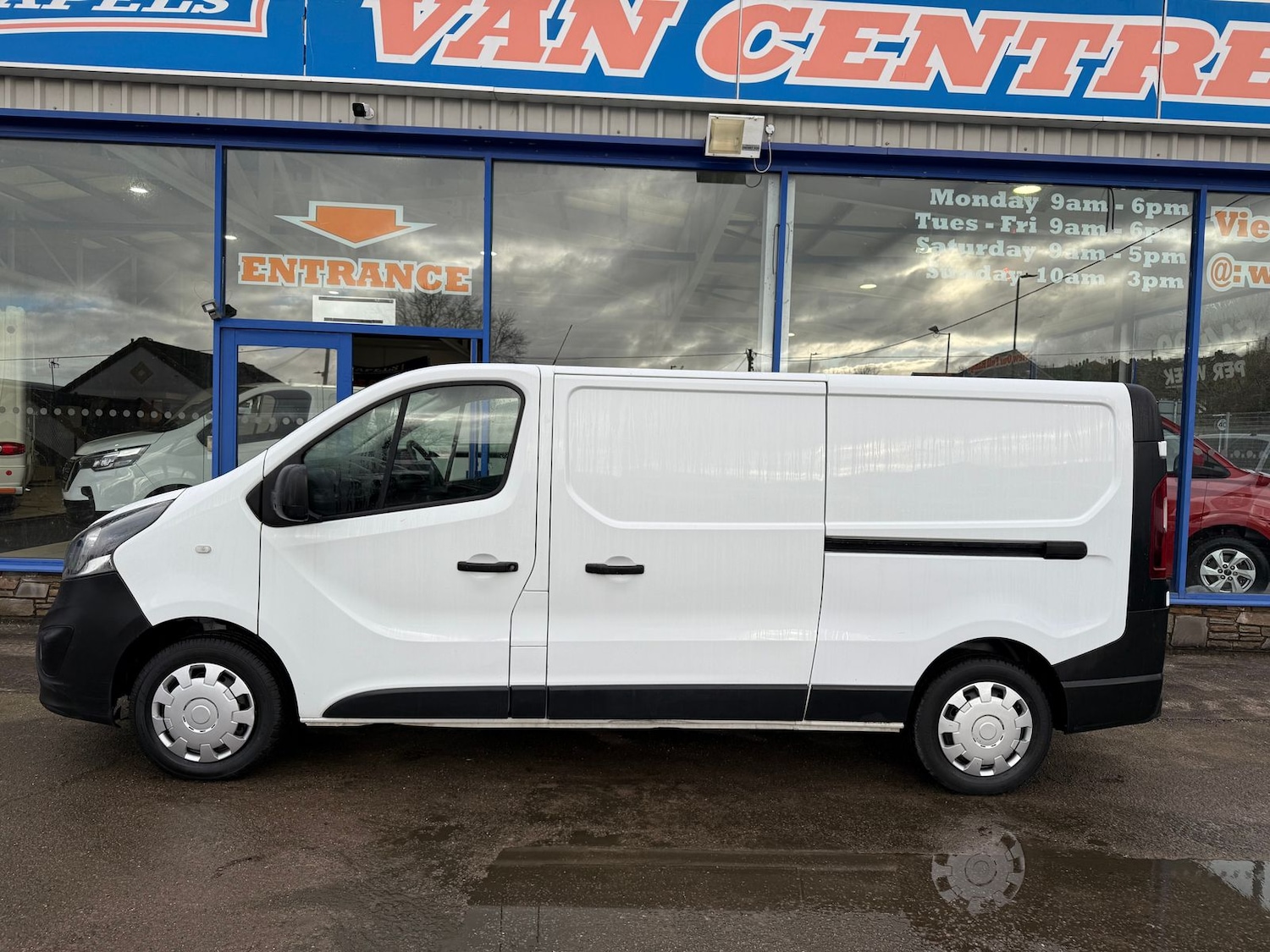 Used Vauxhall Vivaro 2018 for sale - 76915206: Photo 3