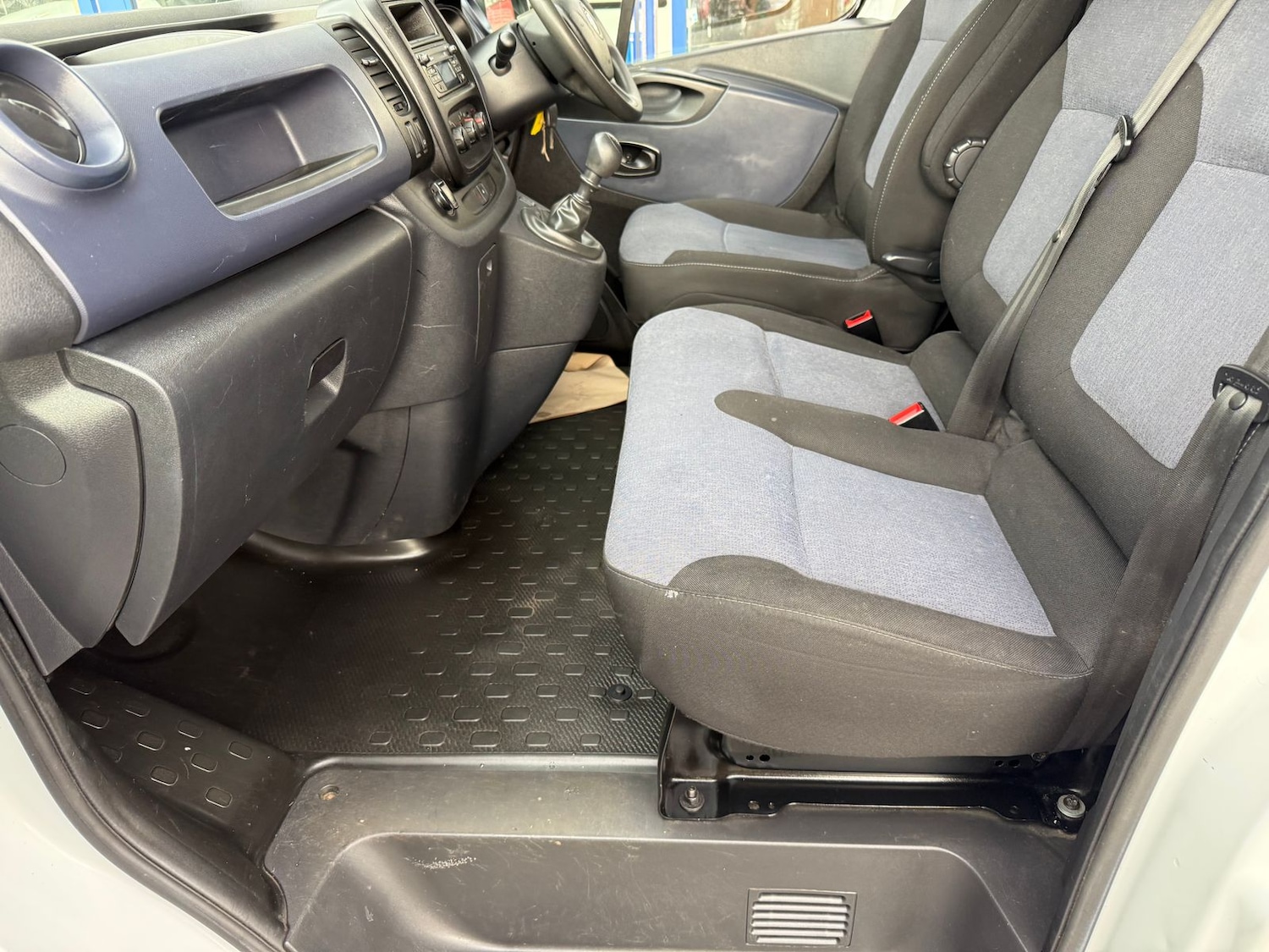 Used Vauxhall Vivaro 2018 for sale - 76915206: Photo 9