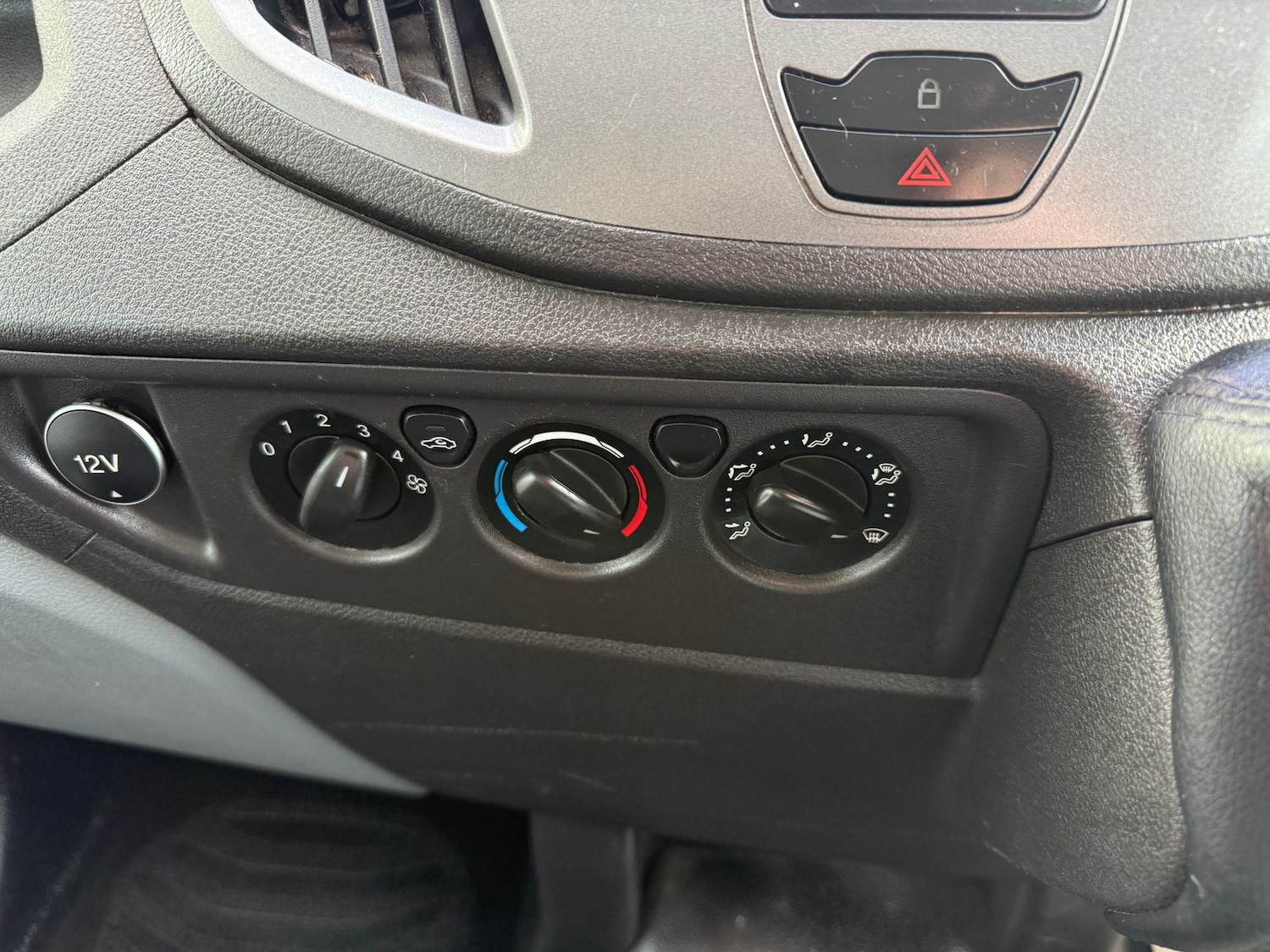 Used Ford Transit 2015 for sale - 77010622: Photo 25