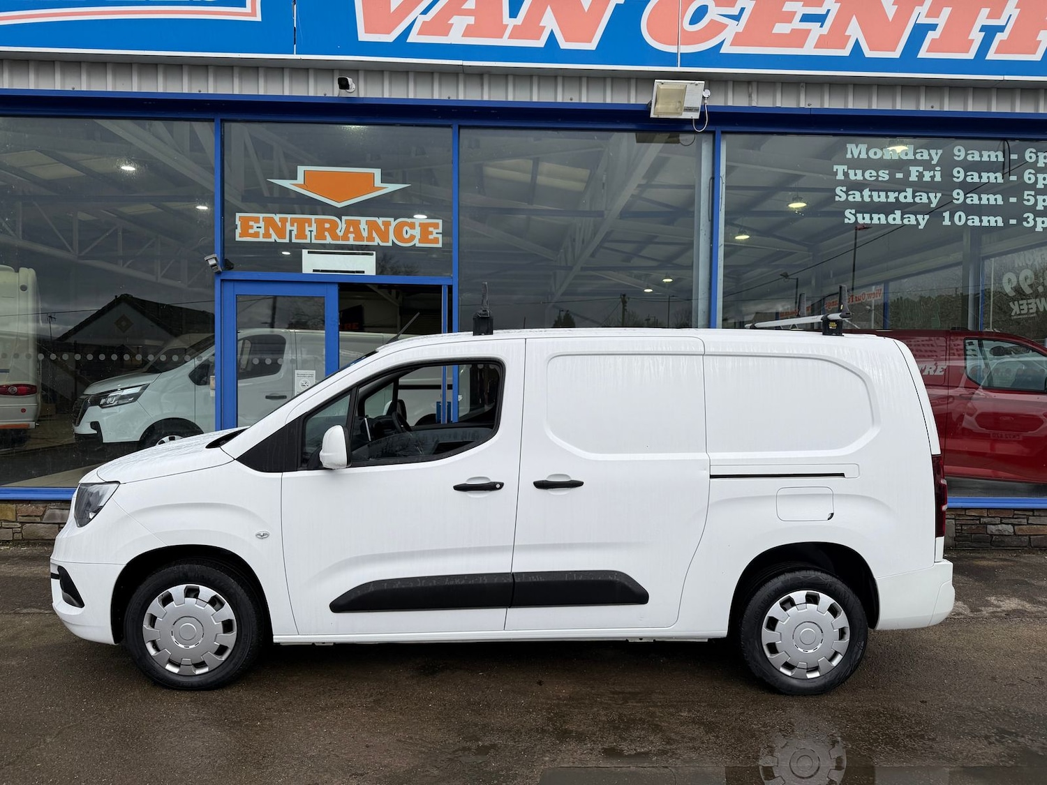Used Vauxhall Combo 2020 for sale - 76915205: Photo 3