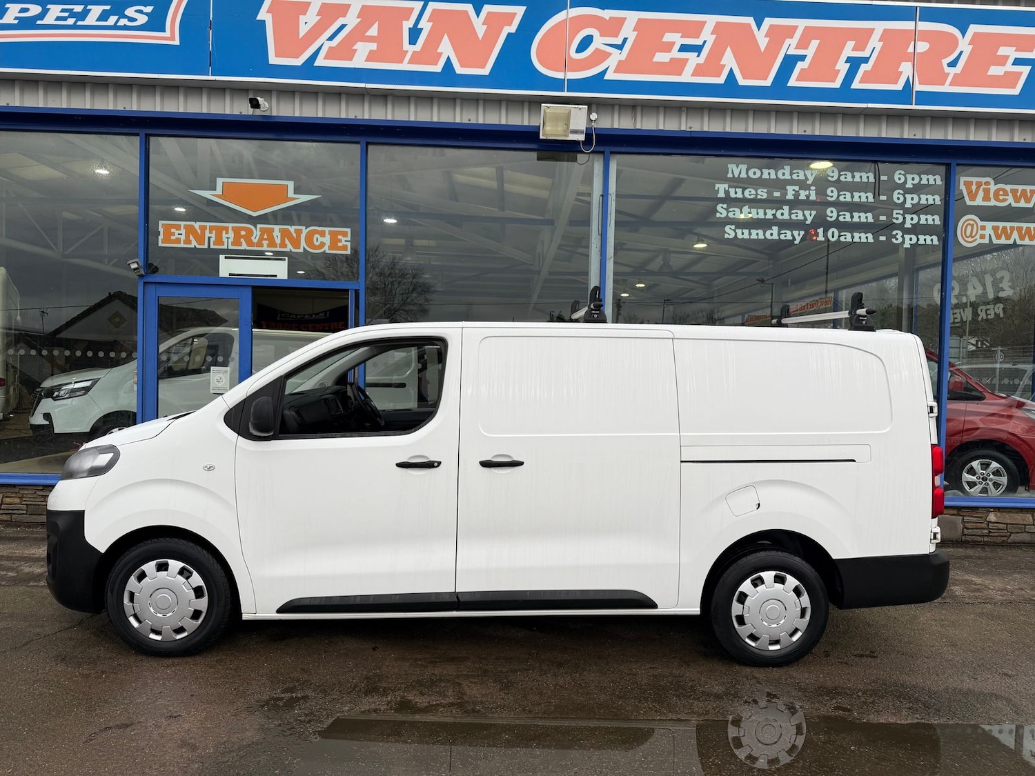 Used Vauxhall Vivaro 2022 for sale - 76915204: Photo 3