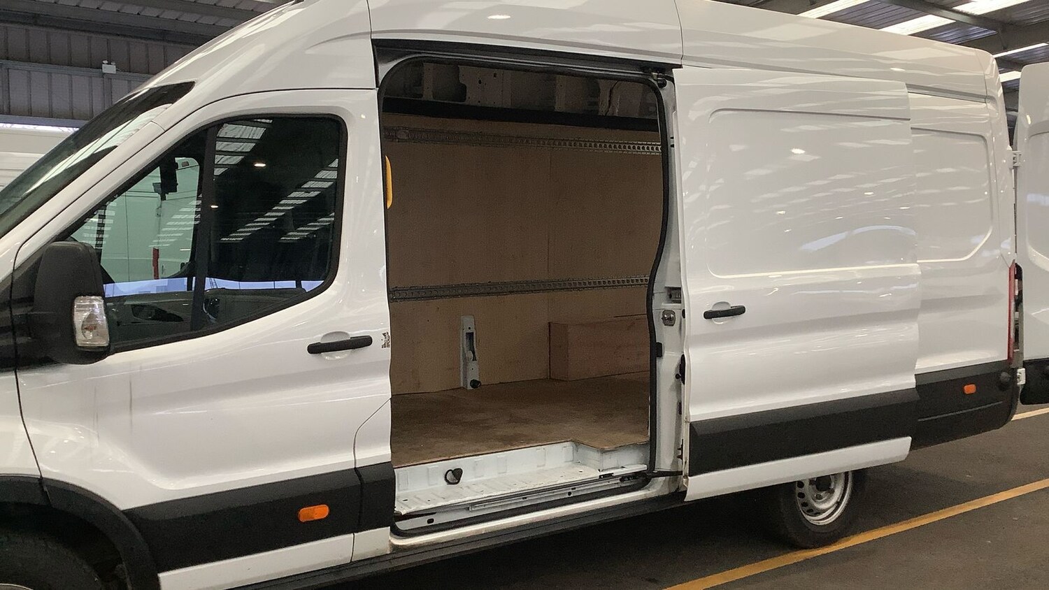 Used Ford Transit 2023 for sale - 77755871: Photo 8