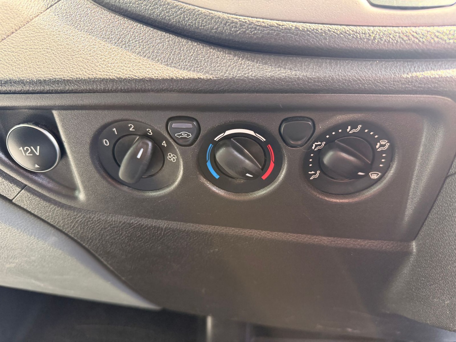 Used Ford Transit 2019 for sale - 77942300: Photo 14