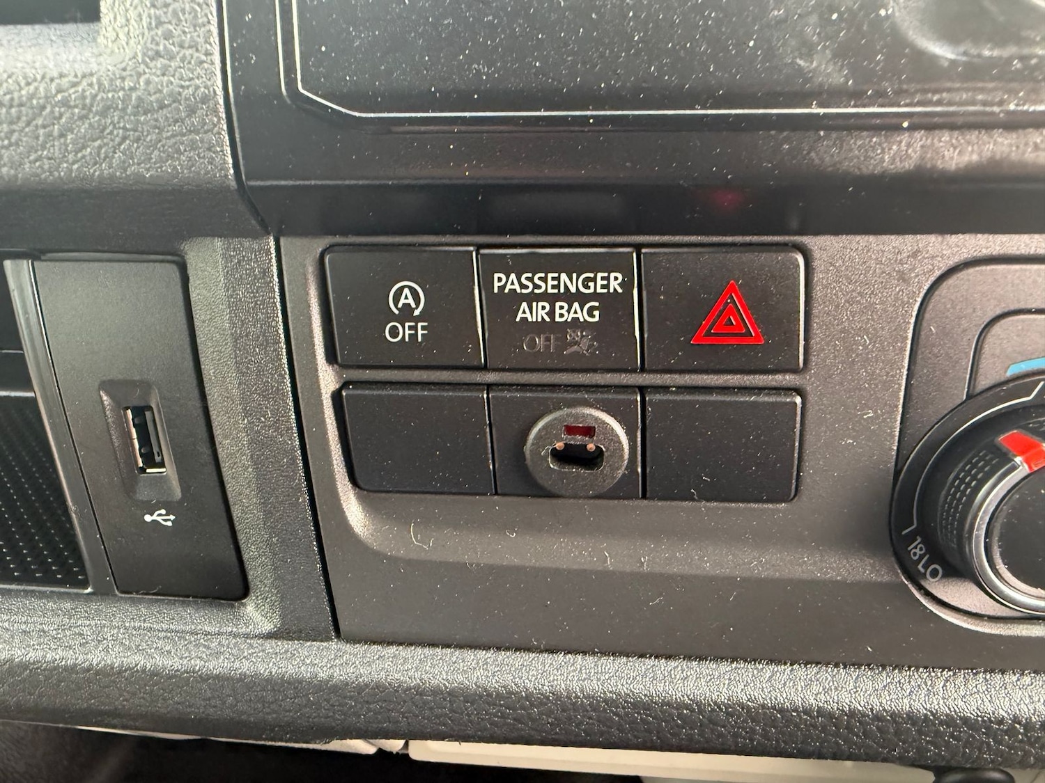 Used Volkswagen Transporter 2018 for sale - 76593569: Photo 19