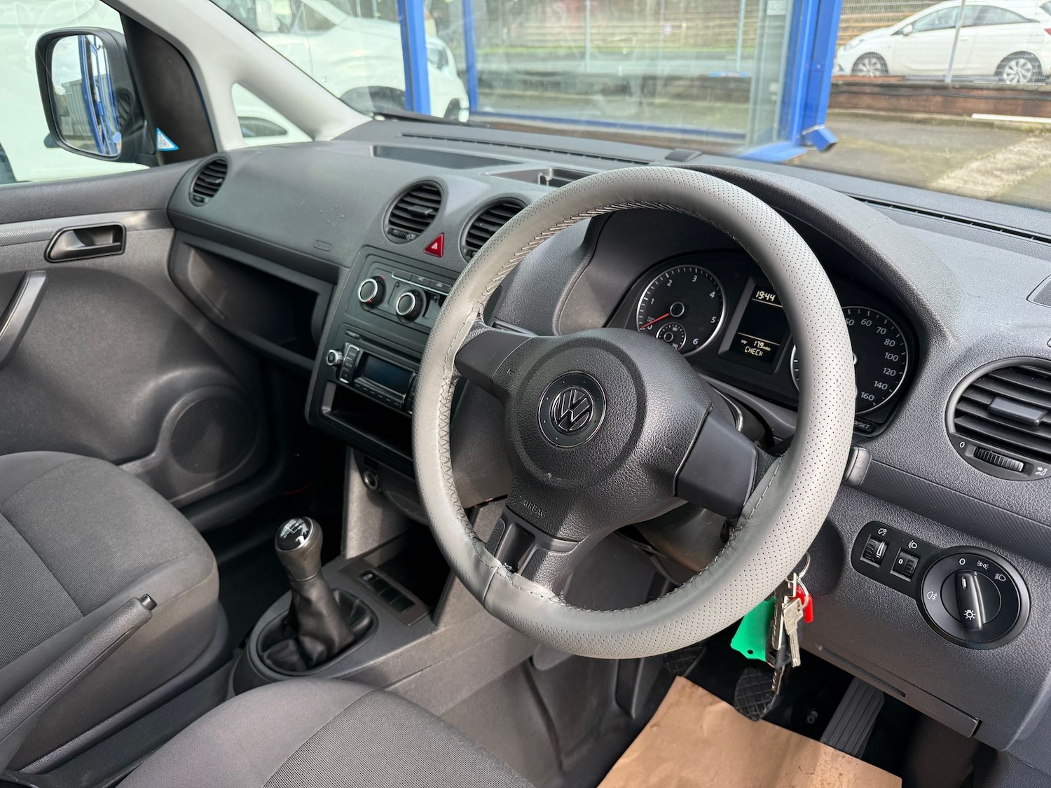 Used Volkswagen Caddy 2015 for sale - 76788401: Photo 11