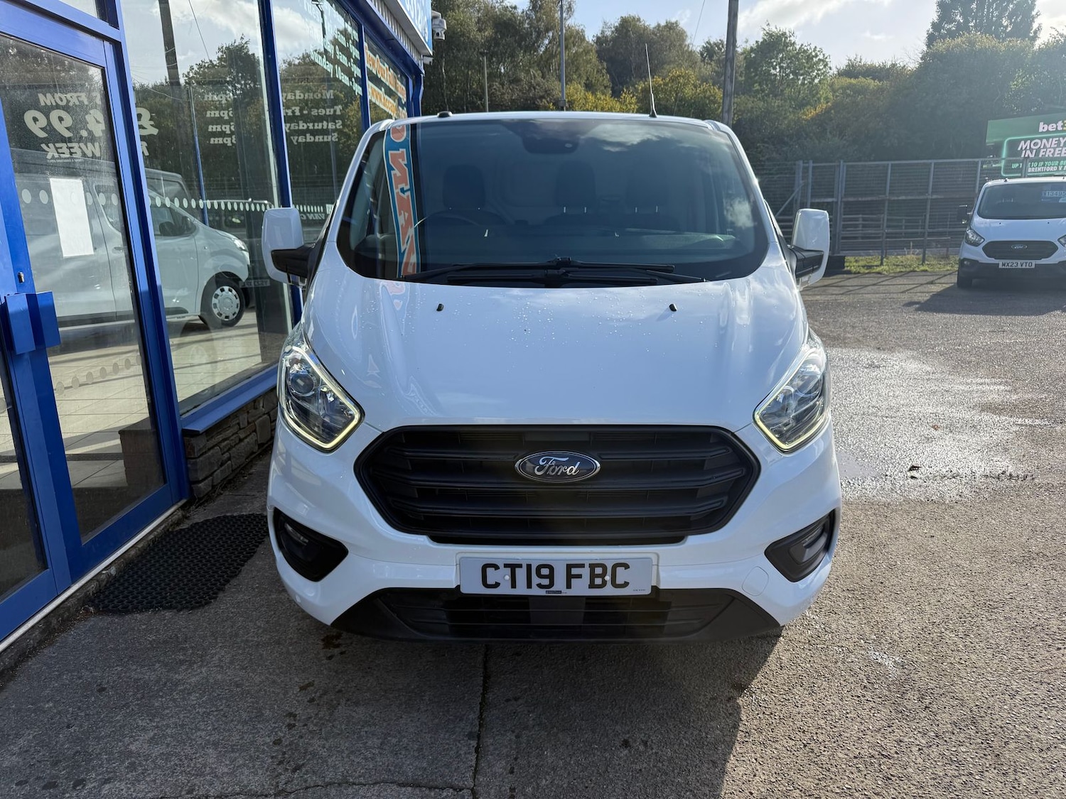 Used Ford Transit Custom 2019 for sale - 76176229: Photo 2