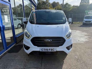 Used Ford Transit Custom 2019 for sale - 76176229: Photo 2