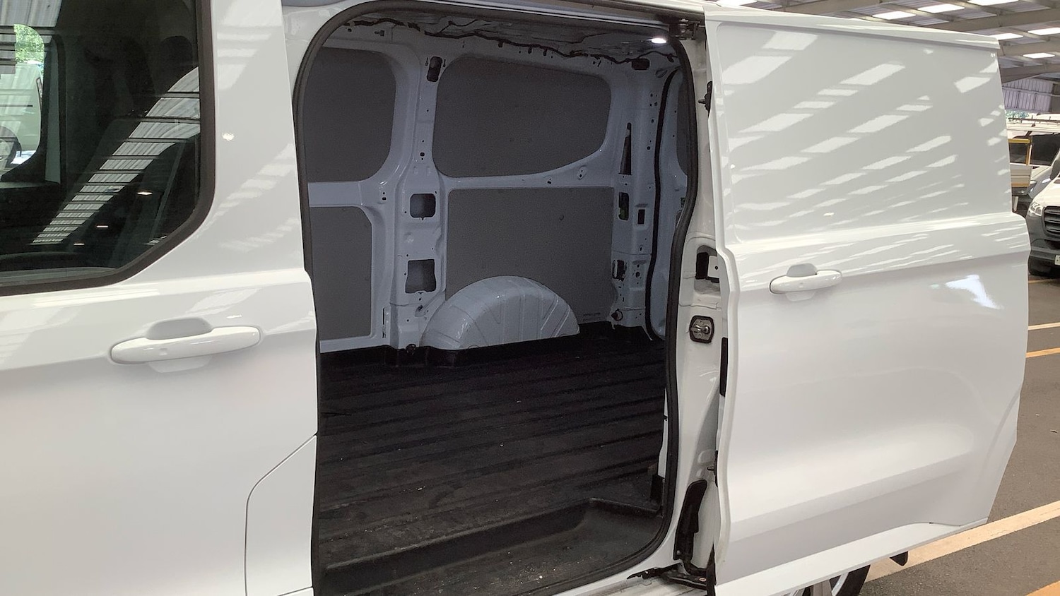 Used Ford Transit Custom 2024 for sale - 76176230: Photo 8