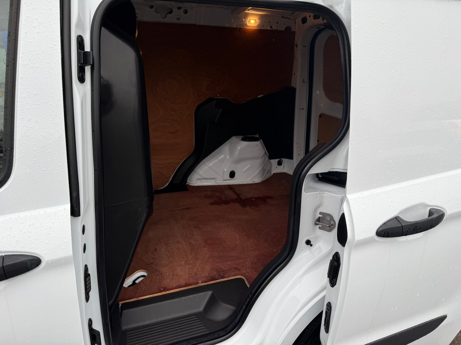 Used Ford Transit Courier 2022 for sale - 76361679: Photo 20