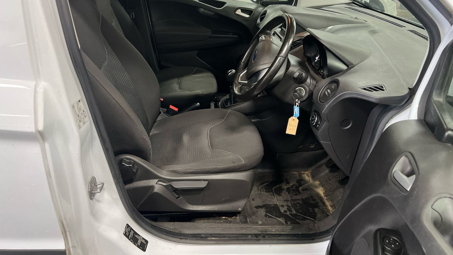 Used Ford Transit Courier 2022 for sale - 76361679: Photo 4