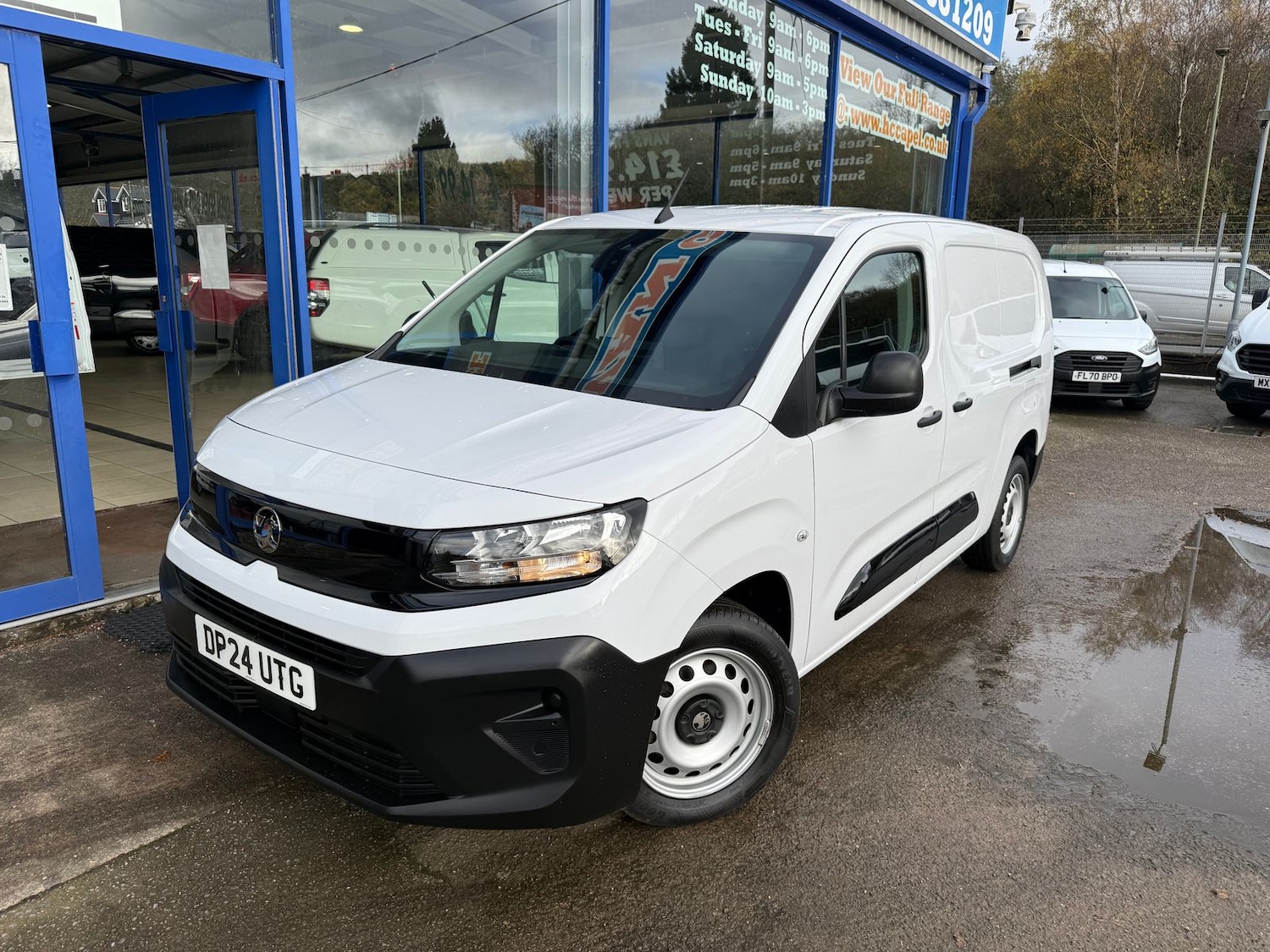 Used Vauxhall Combo 2024 for sale - 76023131: Photo 1