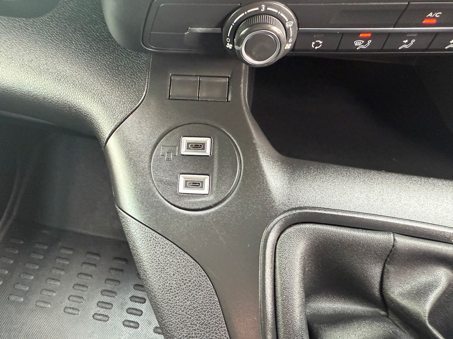 Used Vauxhall Combo 2024 for sale - 76023131: Photo 17