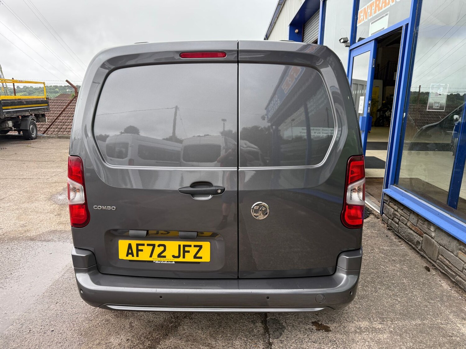 Vehicle 6