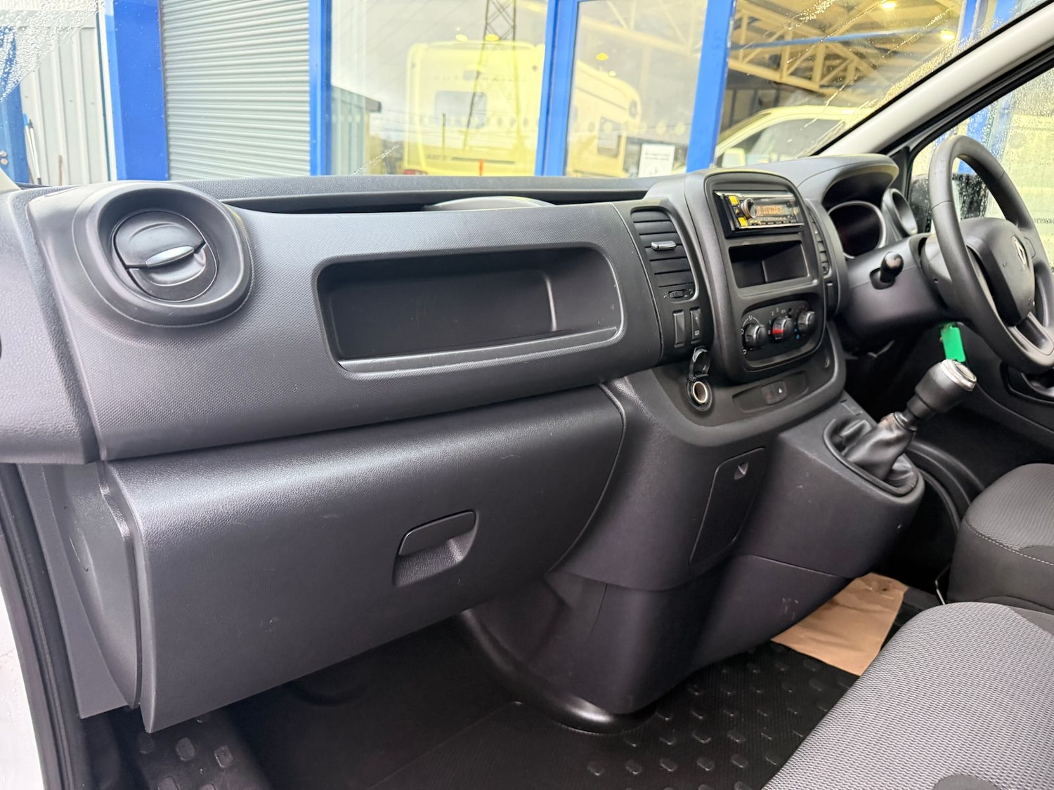 Used Renault Trafic 2021 for sale - 77232320: Photo 10