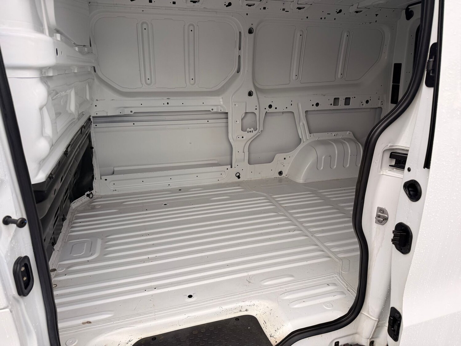 Used Renault Trafic 2021 for sale - 77232320: Photo 18