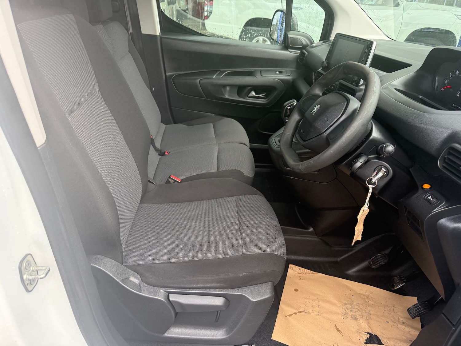 Used Peugeot Partner 2020 for sale - 76539719: Photo 13