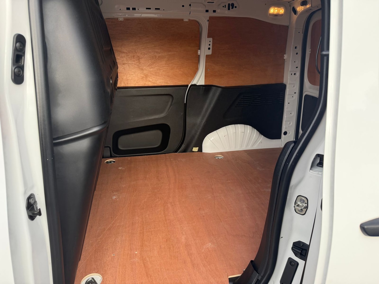 Used Peugeot Partner 2020 for sale - 76514667: Photo 17