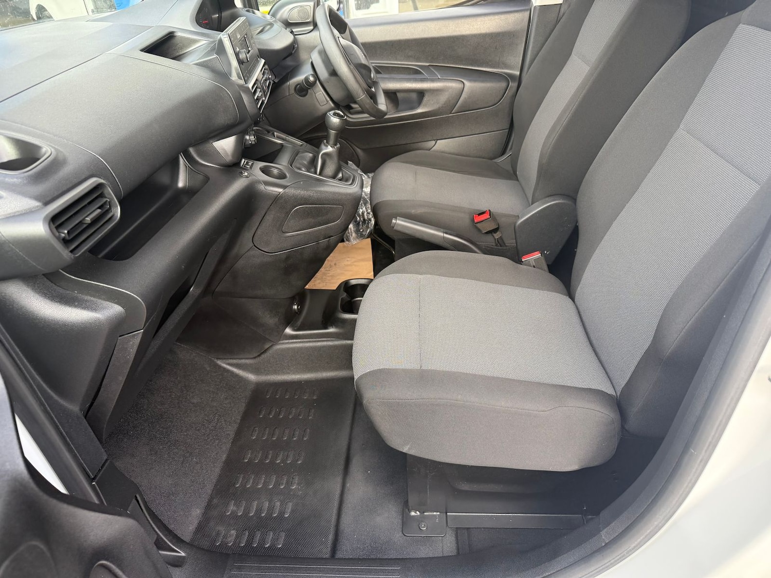 Used Peugeot Partner 2020 for sale - 76514667: Photo 9