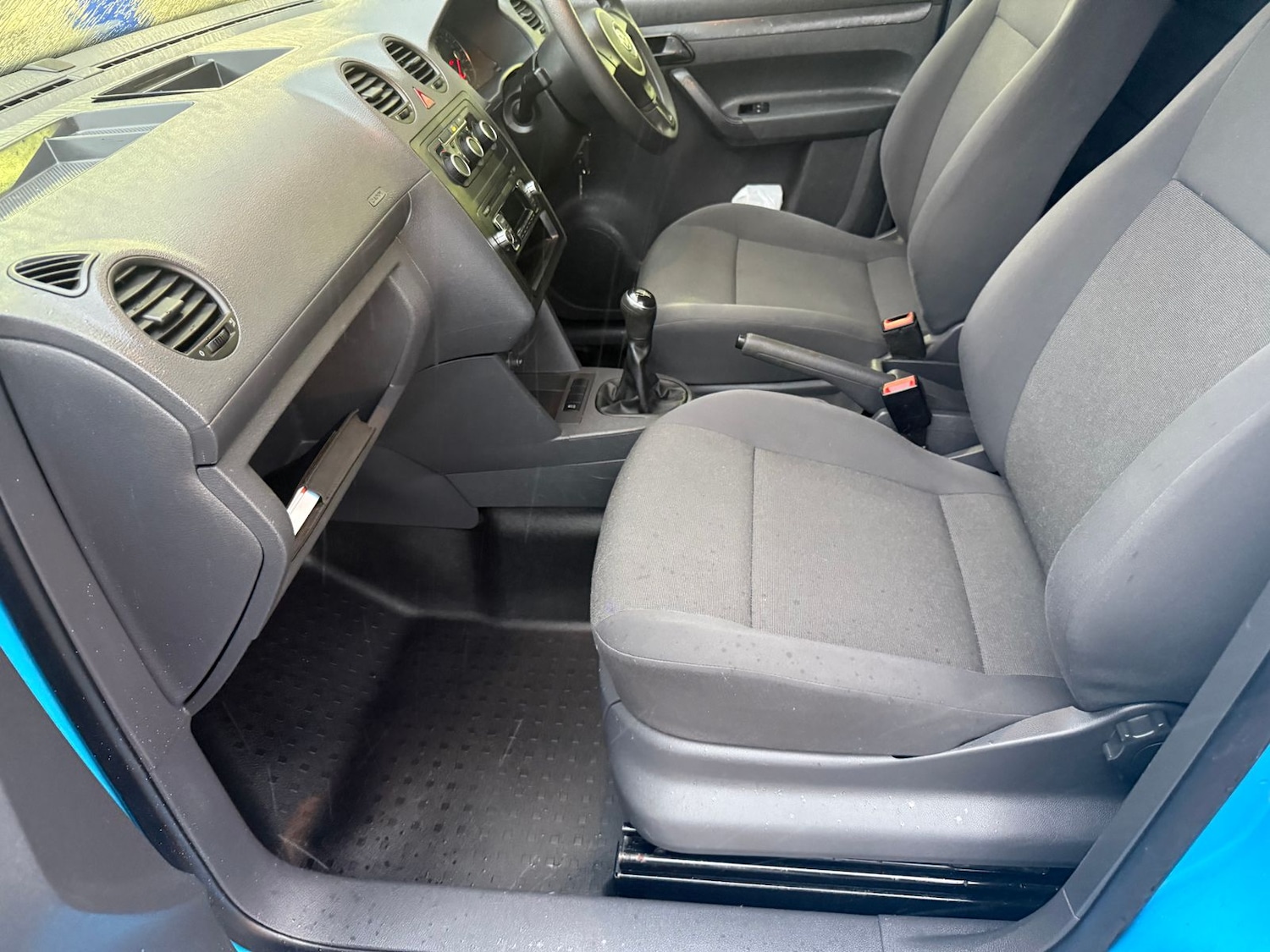 Used Volkswagen Caddy 2015 for sale - 76773527: Photo 9