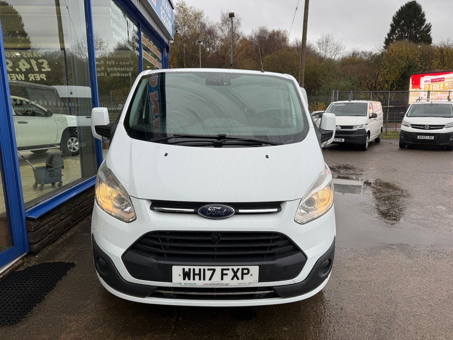 Used Ford Transit Custom 2017 for sale - 76563575: Photo 2