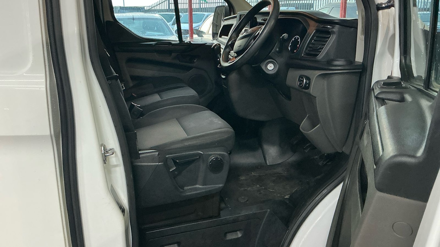 Used Ford Transit Custom 2020 for sale - 77010626: Photo 6