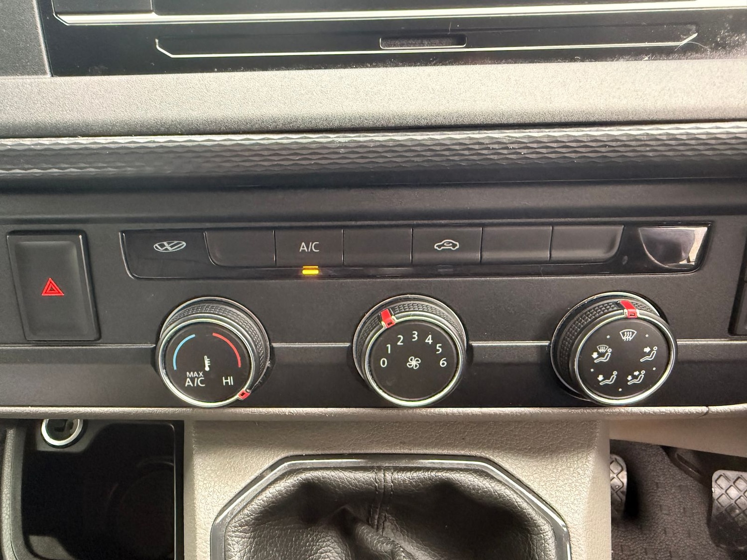 Used Volkswagen Transporter 2021 for sale - 77324777: Photo 18