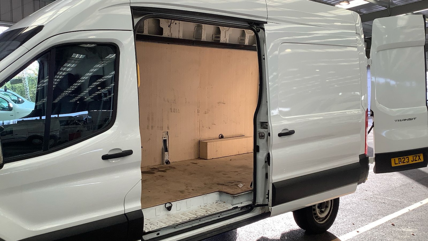 Used Ford Transit 2023 for sale - 76999726: Photo 9