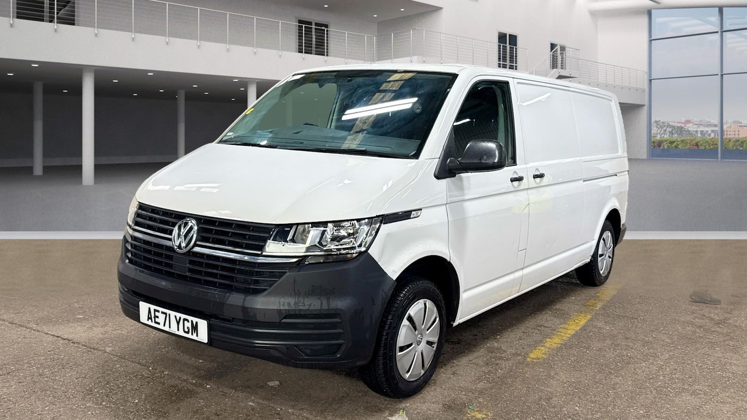 Used Volkswagen Transporter 2021 for sale - 76361666: Photo 1