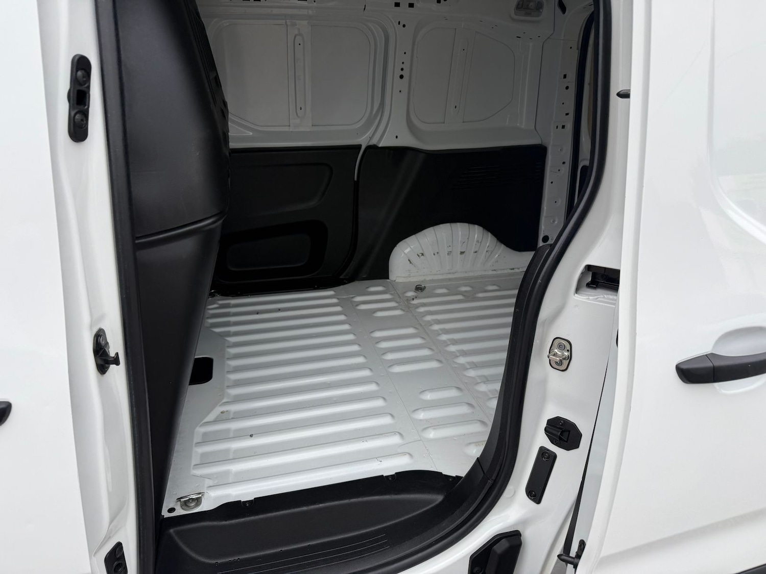 Used Vauxhall Combo 2020 for sale - 76086560: Photo 19