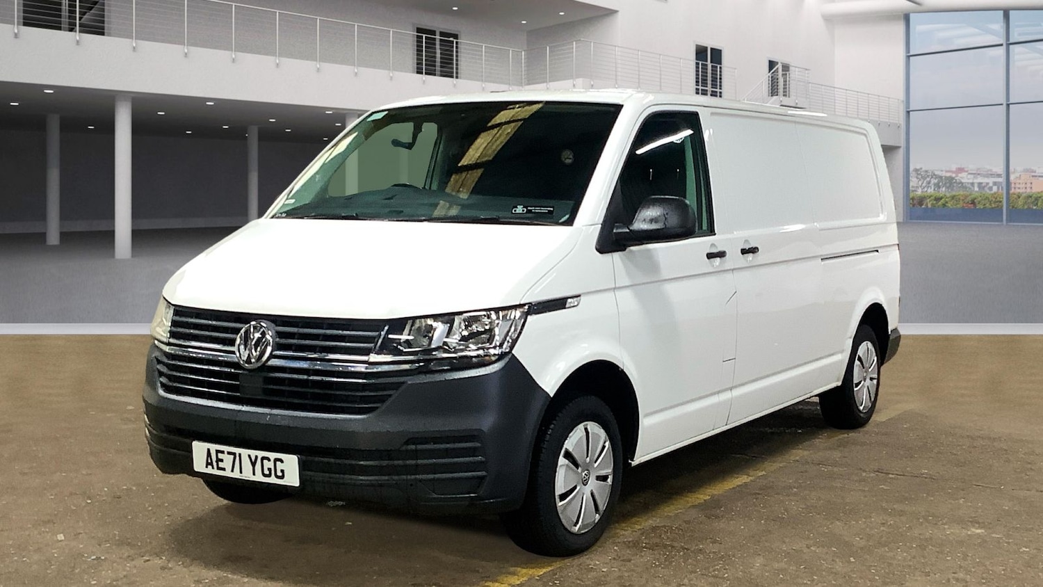 Used Volkswagen Transporter 2021 for sale - 76361673: Photo 1