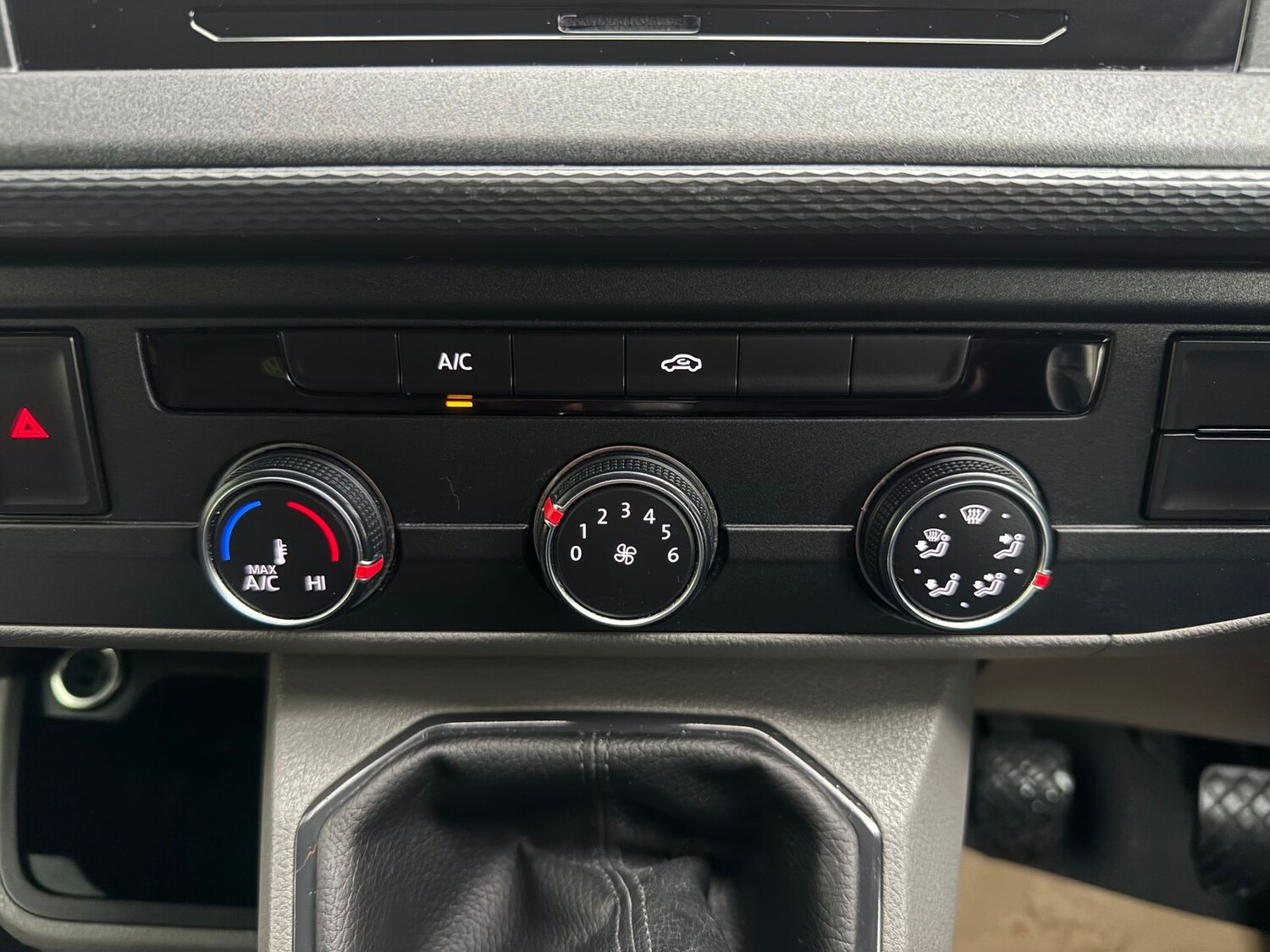 Used Volkswagen Transporter 2021 for sale - 76361673: Photo 18