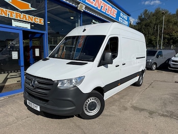 Mercedes-Benz Sprinter feature image