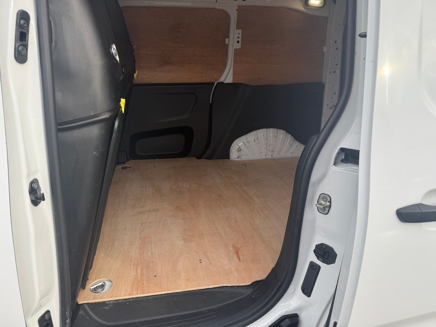 Used Peugeot Partner 2021 for sale - 76086544: Photo 22