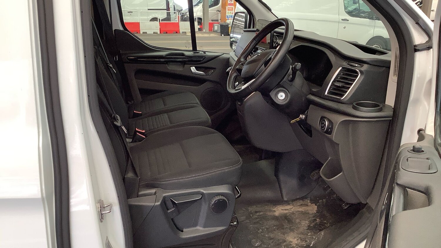 Used Ford Transit Custom 2023 for sale - 76065744: Photo 6