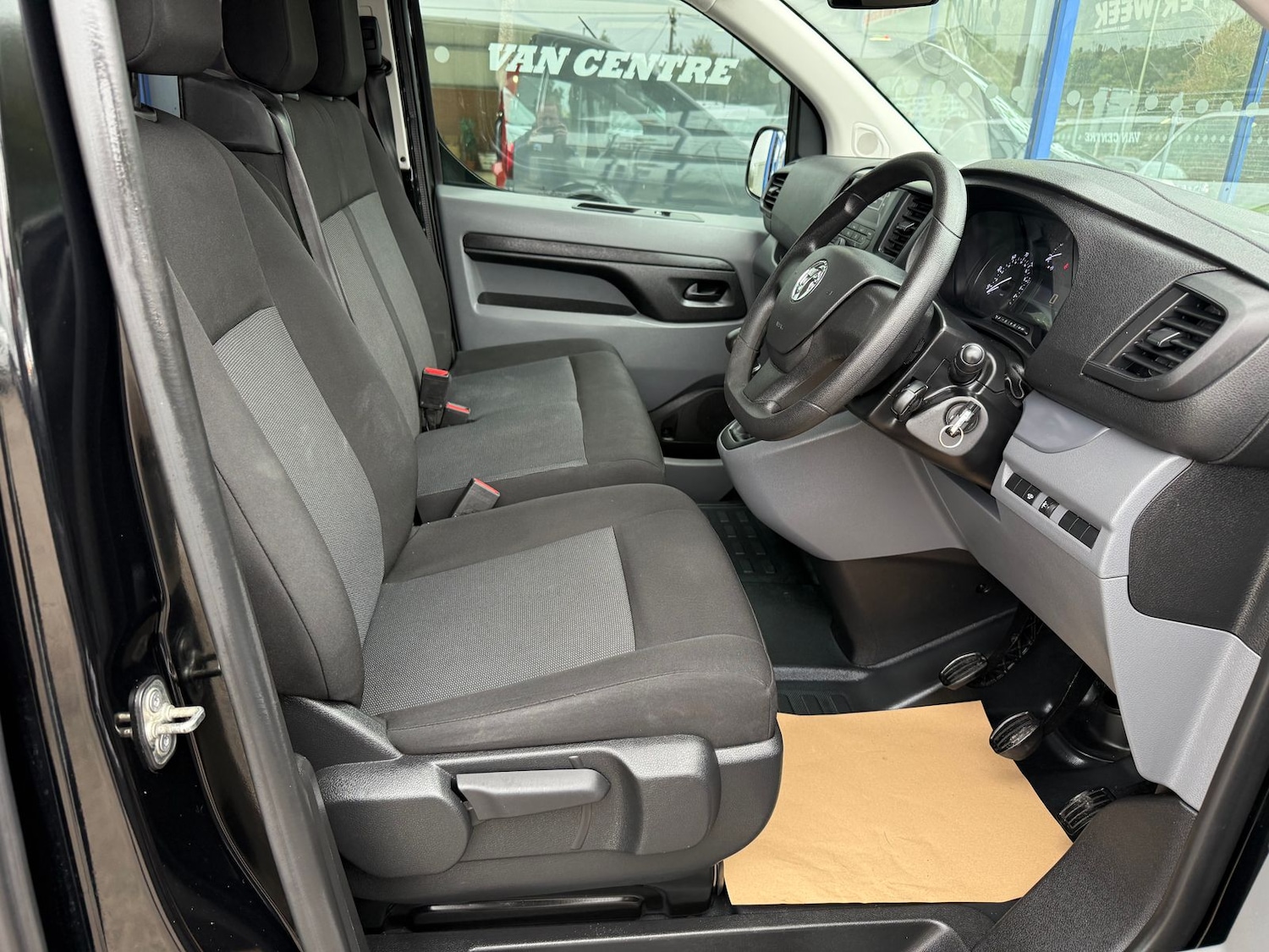 Used Vauxhall Vivaro Life 2021 for sale - 76023127: Photo 10