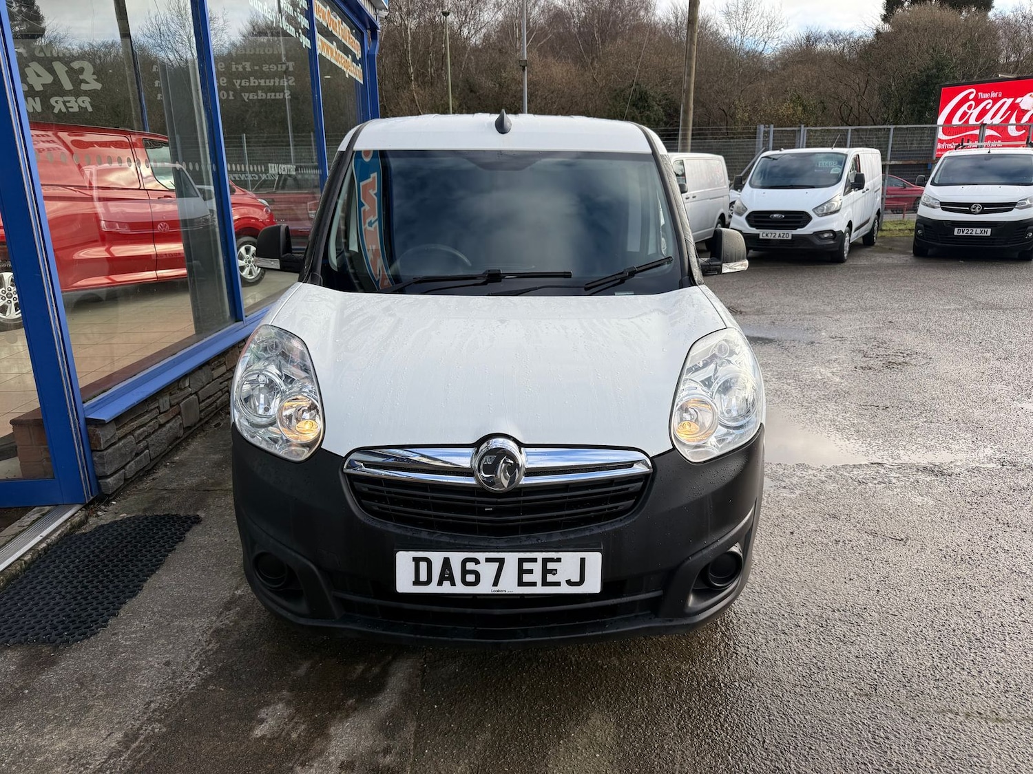 Used Vauxhall Combo 2017 for sale - 76915202: Photo 2