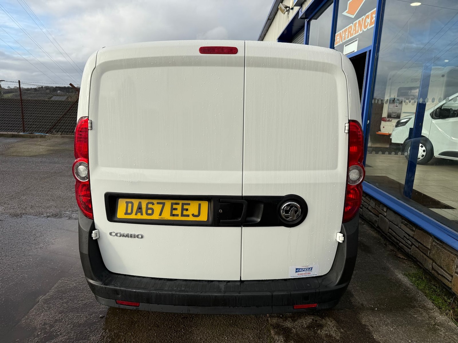 Used Vauxhall Combo 2017 for sale - 76915202: Photo 5